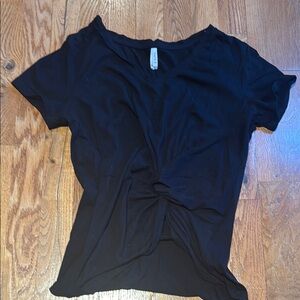 Z Supply black front knot short sleeve shirt size small
